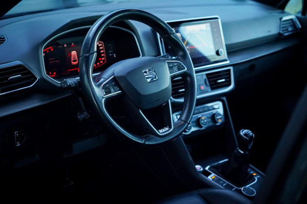 Seat Tarraco 1.5 TSI Xcellence 7p. / Pano / Trekhaak / Leder / Carplay