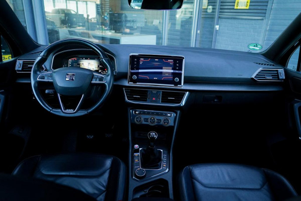 Seat Tarraco 1.5 TSI Xcellence 7p. / Pano / Trekhaak / Leder / Carplay