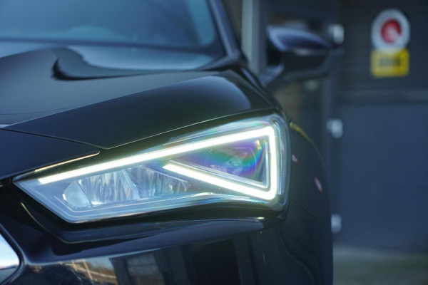 Seat Tarraco 1.5 TSI Xcellence 7p. / Pano / Trekhaak / Leder / Carplay