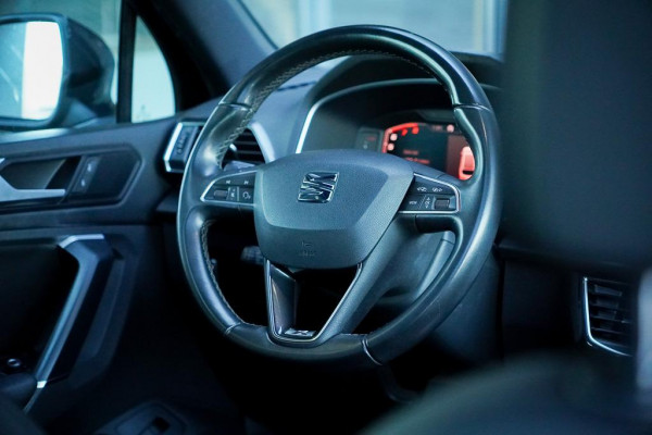 Seat Tarraco 1.5 TSI Xcellence 7p. / Pano / Trekhaak / Leder / Carplay