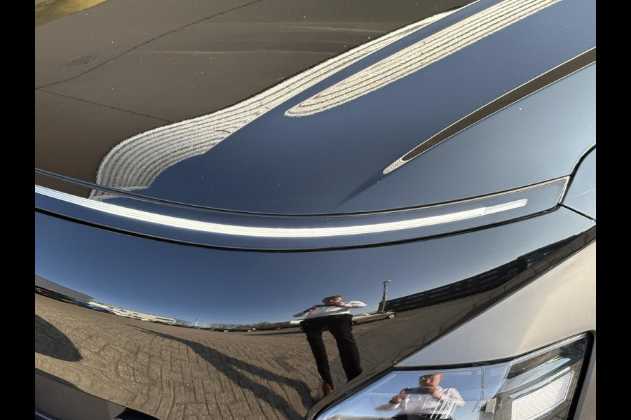 Hyundai Kona 1.6 GDI HEV Comfort | Stoelverwarming | Privacy glass | Camera | Adaptive cruise control | Carplay