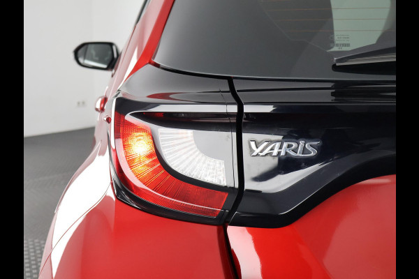 Toyota Yaris 1.5 Hybrid Bi-Tone GARANTIE TOT 12-2032! . NAVIGATIE . ACHTERUITRIJ CAMERA .  ADAPTIEVE CRUISE CONTROL .