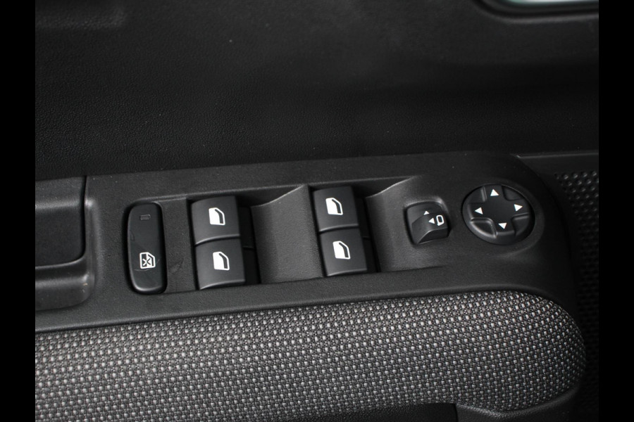 Citroën C3 Aircross 1.2 110pk Navigatie Apple Carplay/Android Auto Climate Control Cruise Control Dab Parkeer sensoren