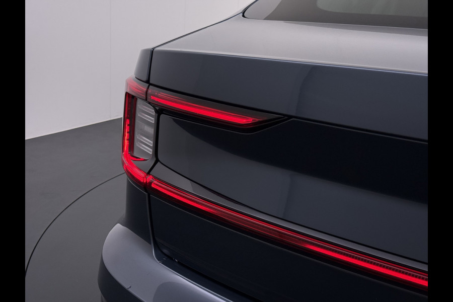 Polestar 2 69kWh SOH 92% Navi Ecc Camera Cruise Control Pdc Stoelverwarming Apple Carplay Android Auto Standard Range Single Motor Elek.Achterklep Lmv 19" Led Isofix Memory Elek.Stoel Keyless Rijstrooksensor 100% Dealeronderhouden