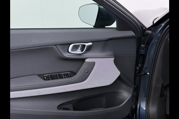 Polestar 2 69kWh SOH 92% Navi Ecc Camera Cruise Control Pdc Stoelverwarming Apple Carplay Android Auto Standard Range Single Motor Elek.Achterklep Lmv 19" Led Isofix Memory Elek.Stoel Keyless Rijstrooksensor 100% Dealeronderhouden