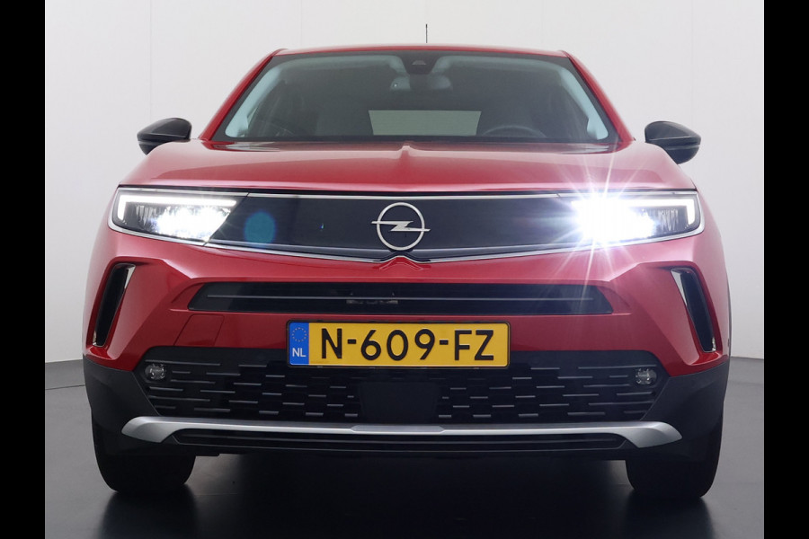 Opel Mokka-e 50kWh SOH 92% 3-Fase Laden Warmtepomp 360°Camera Apple Carplay Android Auto Pdc Navi Ecc Elegance SOH 92% DAB Led Lmv 17" Regen-Lichtsensor Isofix Privacy Glas Keyless Origineel Nederlandse Auto