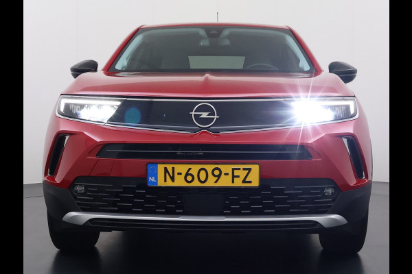 Opel Mokka-e 50kWh SOH 92% 3-Fase Laden Warmtepomp 360°Camera Apple Carplay Android Auto Pdc Navi Ecc Elegance SOH 92% DAB Led Lmv 17" Regen-Lichtsensor Isofix Privacy Glas Keyless Origineel Nederlandse Auto