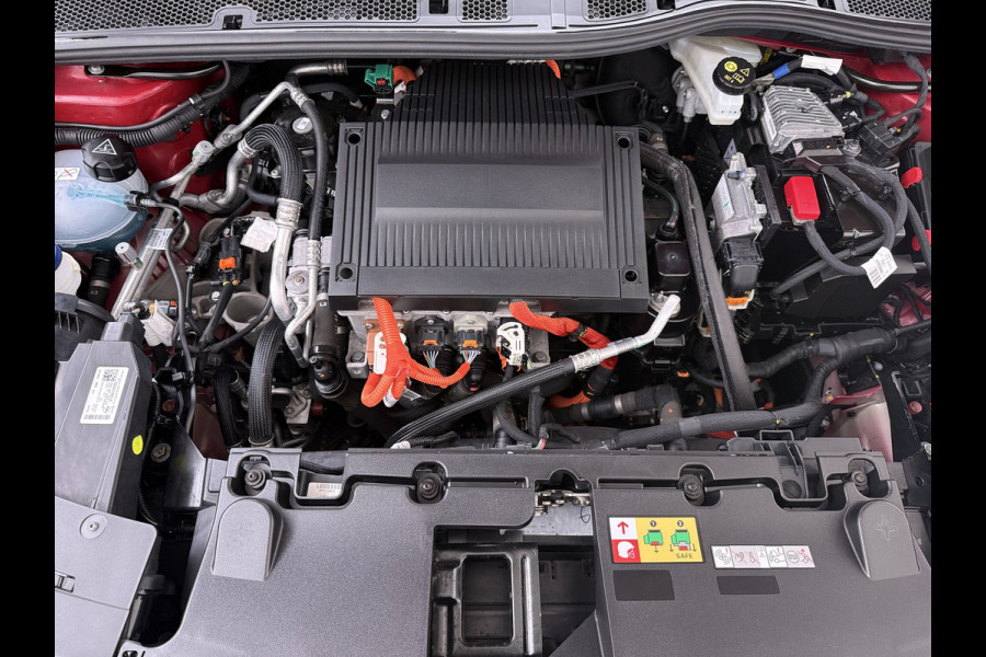 Opel Mokka-e 50kWh SOH 92% 3-Fase Laden Warmtepomp 360°Camera Apple Carplay Android Auto Pdc Navi Ecc Elegance SOH 92% DAB Led Lmv 17" Regen-Lichtsensor Isofix Privacy Glas Keyless Origineel Nederlandse Auto