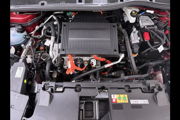 Opel Mokka-e 50kWh SOH 92% 3-Fase Laden Warmtepomp 360°Camera Apple Carplay Android Auto Pdc Navi Ecc Elegance SOH 92% DAB Led Lmv 17" Regen-Lichtsensor Isofix Privacy Glas Keyless Origineel Nederlandse Auto