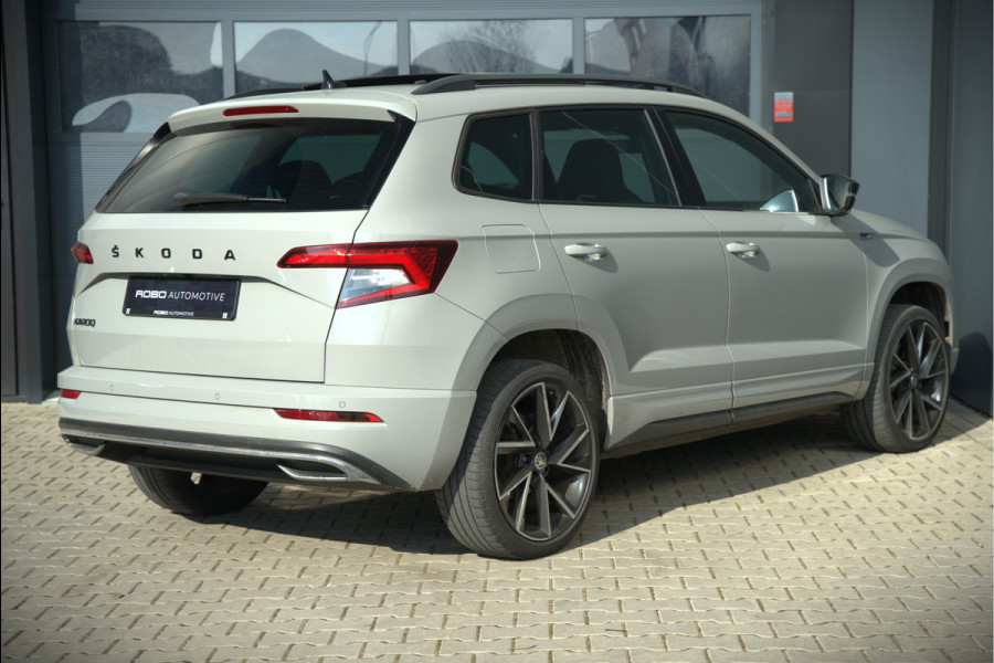 Škoda Karoq 1.5 TSI ACT Sportline Business | Panoramadak | Stoelverwarming | Stuurverwarming | Canton | Keyless | Apple Carplay | Camera | Adaptive Cruise Control | Dodehoekdetectie