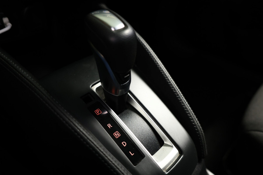 Nissan Micra 1.0 IG-T AUTOM Tekna 52000 km CARPLAY NAVI CAMERA STOELVW "21