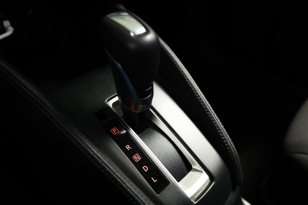 Nissan Micra 1.0 IG-T AUTOM Tekna 52000 km CARPLAY NAVI CAMERA STOELVW "21