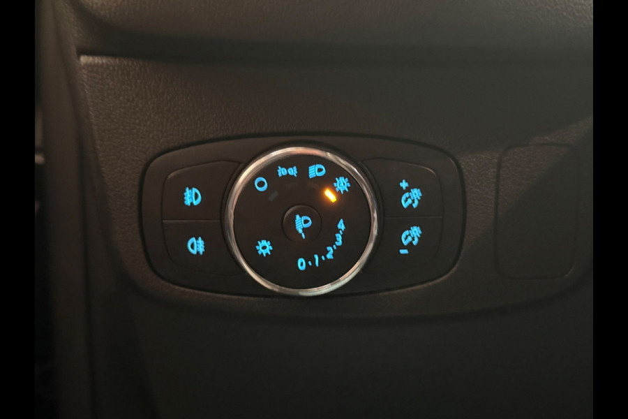 Ford Focus 1.5 EcoBoost ST Line Business | Pano | Camera | Navi - stoel-/stuurverwarming | Carplay | Keyless