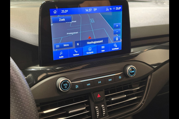 Ford Focus 1.5 EcoBoost ST Line Business | Pano | Camera | Navi - stoel-/stuurverwarming | Carplay | Keyless