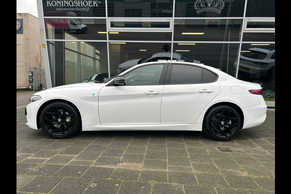 Alfa Romeo Giulia 2.0T Super