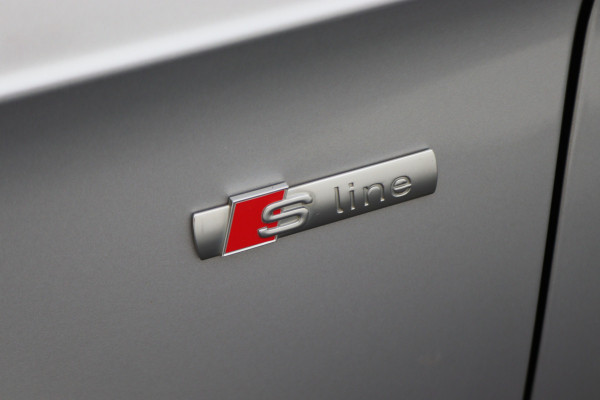 Audi A3 Sportback 35 TFSI CoD Advance Sport S Line Virtual Cockpit, Apple Carplay, LED, Stoelverwarming, Trekhaak, 18"