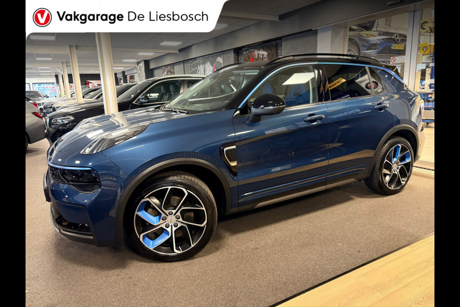 Lynk & Co 01 1.5 / pano / 360 camera / model 2023 / Infinity / navi / stoelverwarming