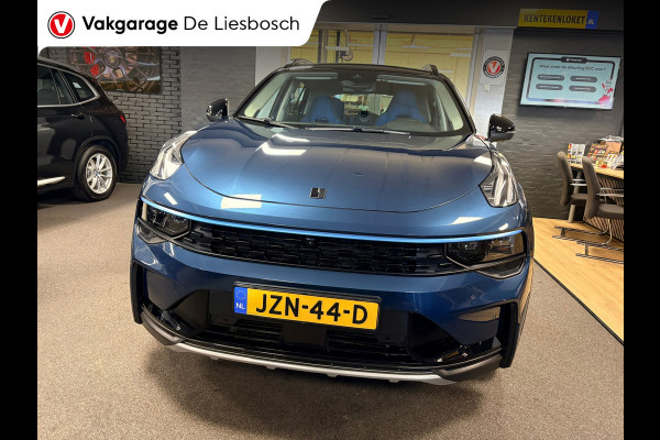 Lynk & Co 01 1.5 / pano / 360 camera / model 2023 / Infinity / navi / stoelverwarming