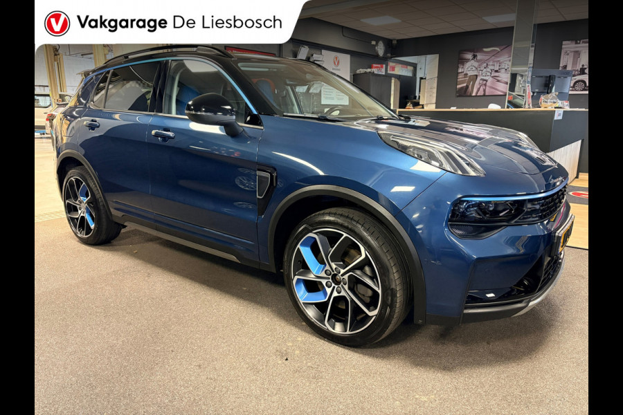 Lynk & Co 01 1.5 / pano / 360 camera / model 2023 / Infinity / navi / stoelverwarming