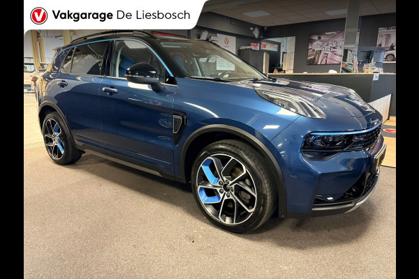 Lynk & Co 01 1.5 / pano / 360 camera / model 2023 / Infinity / navi / stoelverwarming