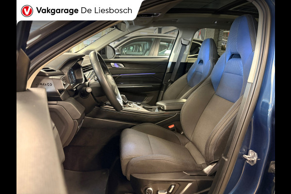 Lynk & Co 01 1.5 / pano / 360 camera / model 2023 / Infinity / navi / stoelverwarming