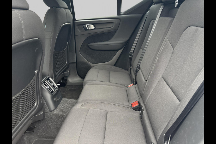 Volvo XC40 1.5 T4 Recharge R-Design Expression | Wegklapbare Trekhaak