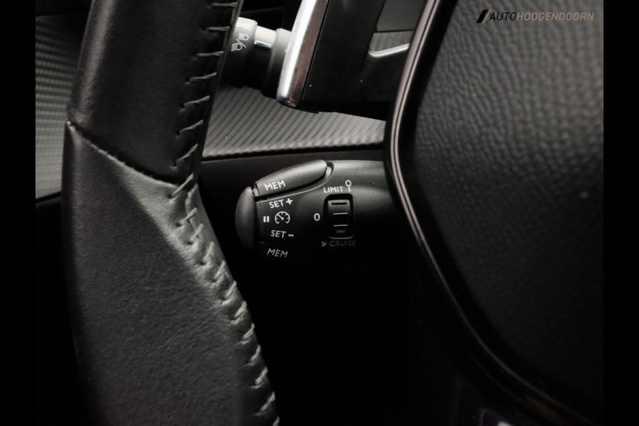 Peugeot 208 1.2 PureTech Allure Sport 100pk (APPLE CARPLAY,LED,SPORTSTOELEN,CLIMATE,CRUISE,CAMERA,NAVIGATIE,LM-VELGEN,TOPCONDITIE)