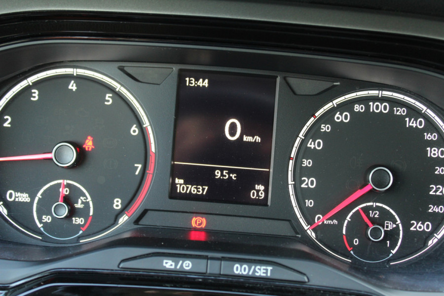 Volkswagen Polo 1.0 TSI Comfortline NAP NED AUTO 5 DRS AIRCO CRUISE