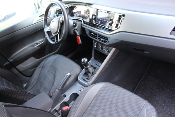 Volkswagen Polo 1.0 TSI Comfortline NAP NED AUTO 5 DRS AIRCO CRUISE