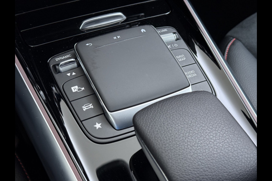 Mercedes-Benz EQA 250 AMG Line SOH 98% Navi Camera Ecc Pdc Stoelverwarming Cruise Control DAB Bluetooth Elek.Achterklep Led Lmv 18" Privacy Glas Ambience-verlichting Licht en zichtpakket 1e Eigenaar Volledig Dealeronderhouden Origineel Nederlandse Auto € 61.000 nieuw