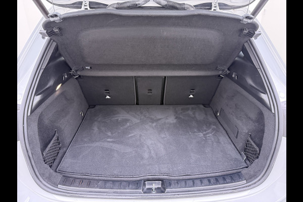 Mercedes-Benz EQA 250 AMG Line SOH 98% Navi Camera Ecc Pdc Stoelverwarming Cruise Control DAB Bluetooth Elek.Achterklep Led Lmv 18" Privacy Glas Ambience-verlichting Licht en zichtpakket 1e Eigenaar Volledig Dealeronderhouden Origineel Nederlandse Auto € 61.000 nieuw