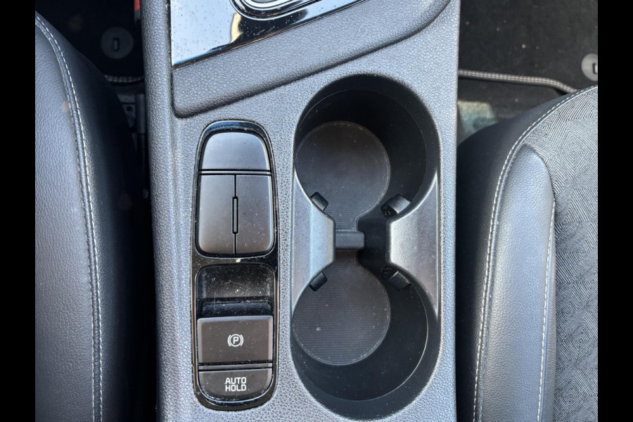 Kia Niro 1.6 GDi Hybrid DynamicLine | SCI | Navigatie | Camera | Half leder |