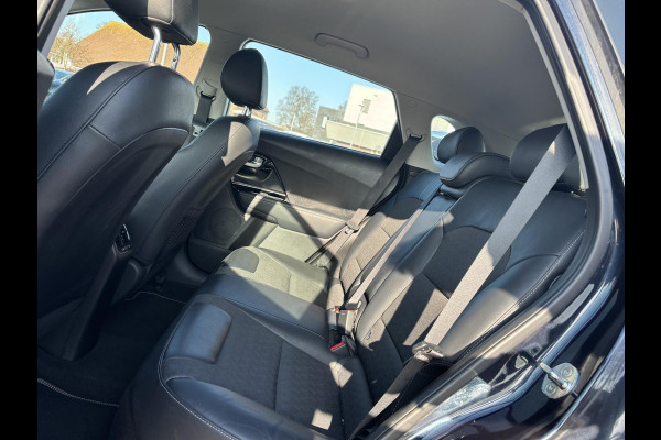 Kia Niro 1.6 GDi Hybrid DynamicLine | SCI | Navigatie | Camera | Half leder |