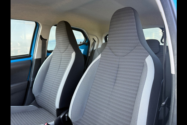 Toyota Aygo 1.0 VVT-i x-play limited Carplay Camera