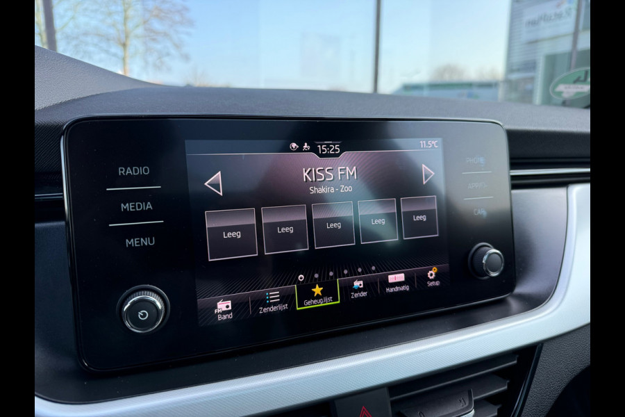 Škoda Kamiq 1.0 TSI Sport Business - Automaat - Navi - Panoramadak- Org.NL