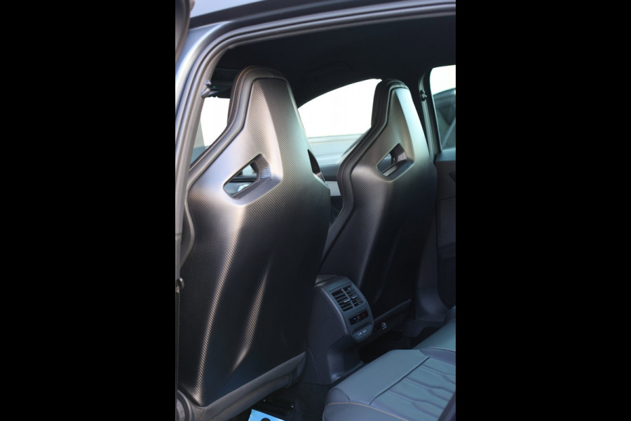 CUPRA Formentor VZ5 2.5 TSI *Schaalstoelen*Carbon*360 Camera*Beats*Uniek!*