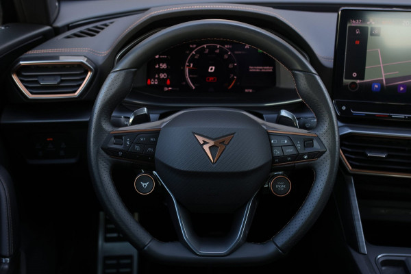 CUPRA Formentor VZ5 2.5 TSI *Schaalstoelen*Carbon*360 Camera*Beats*Uniek!*