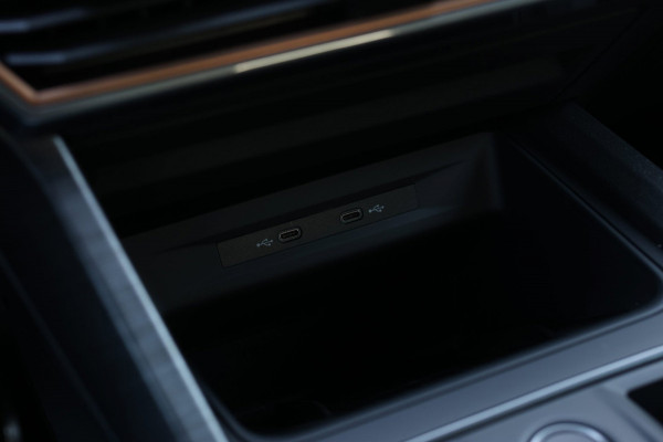 CUPRA Formentor VZ5 2.5 TSI *Schaalstoelen*Carbon*360 Camera*Beats*Uniek!*