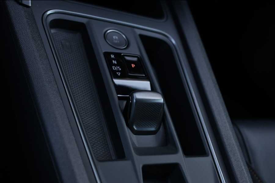 CUPRA Formentor VZ5 2.5 TSI *Schaalstoelen*Carbon*360 Camera*Beats*Uniek!*