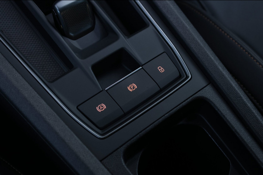 CUPRA Formentor VZ5 2.5 TSI *Schaalstoelen*Carbon*360 Camera*Beats*Uniek!*