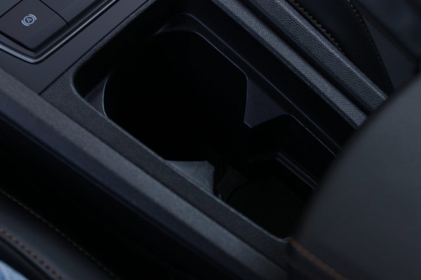 CUPRA Formentor VZ5 2.5 TSI *Schaalstoelen*Carbon*360 Camera*Beats*Uniek!*