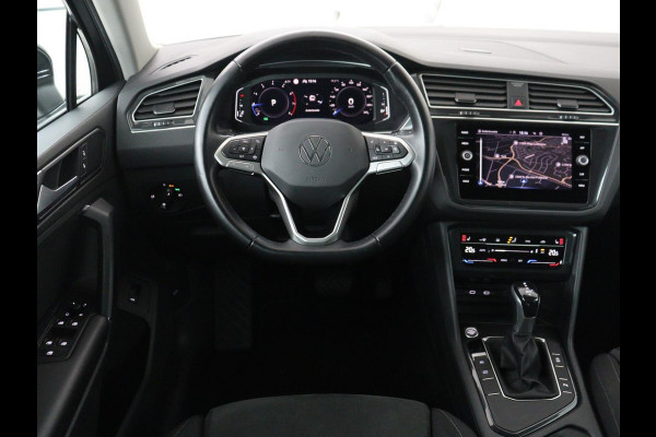 Volkswagen Tiguan 1.5 TSI Life Business | Stoelverwarming | Massage | Virtual Cockpit | Carplay | Navigatie | Keyless | Adaptive cruise | Parkeerhulp | Full LED | Climate control