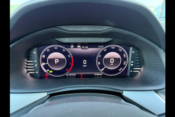 Škoda Kamiq 1.0 TSI Sport Business - Automaat - Navi - Panoramadak- Org.NL