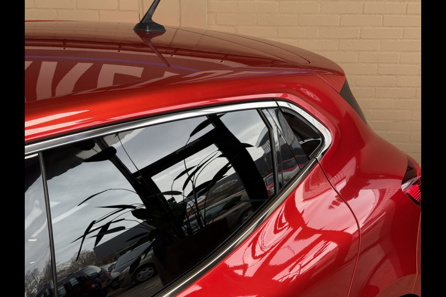 Renault Clio 1.3 TCe 130 Intens | Groot Navi | 360 | Stoel & Stuur verwarming | 17"| 100% Dealer onderhouden!