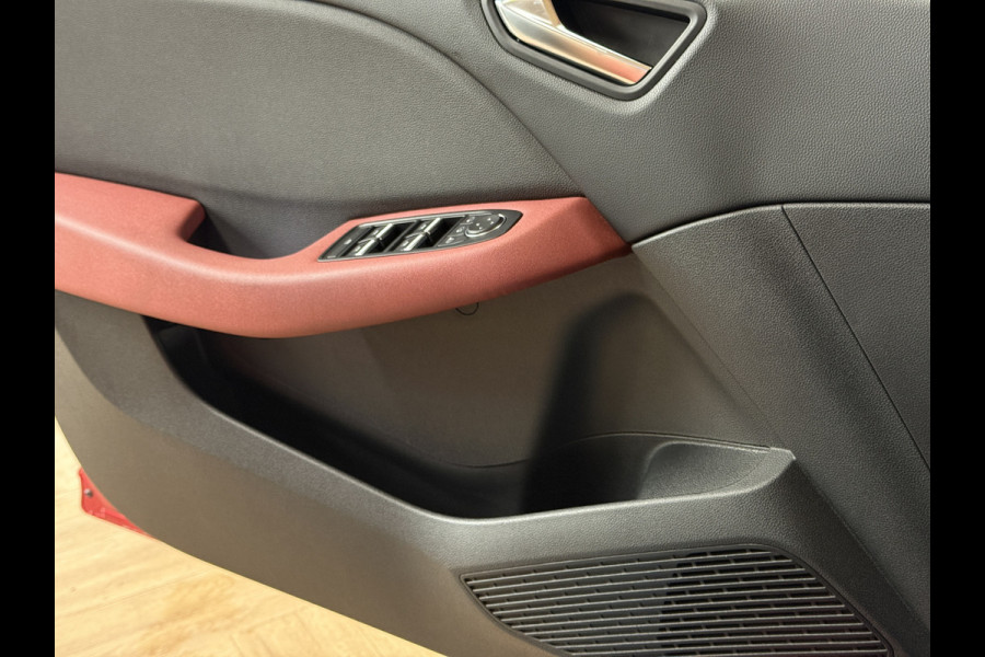 Renault Clio 1.3 TCe 130 Intens | Groot Navi | 360 | Stoel & Stuur verwarming | 17"| 100% Dealer onderhouden!