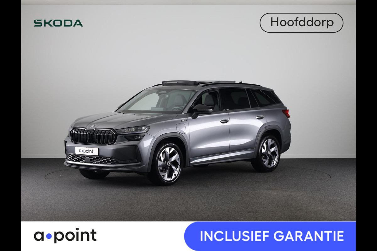 Škoda Kodiaq 1.5 TSI PHEV Sportline Business 204 pk Automaat (DSG) | Verlengde garantie | Navigatie | Panoramadak | Trekhaak (wegklapbaar) | Parkeersensoren | Achteruitrijcamera | Stoelverwarming v/a |