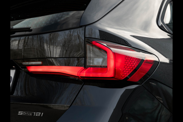 BMW X1 sDrive18i M-Sport - Camera - LED - Comfort Acces - Stoelverwarming