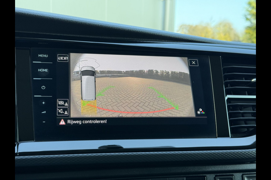 Volkswagen Transporter 2.0 TDI 204 PK BULLI / L2H1 / DSG AUT / 1e EIG. / 4 JAAR FABRIEKSGAR !! / STOELVERW / CAMERA / ADAPTIVE CRUISE / TREKHAAK