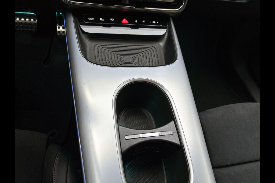 Mercedes-Benz CLA-Klasse 250+ Launch Edition 85 kWh | Panoramadak | Multibeam LED | Memorypakket | Warmtepomp | Adaptieve Cruisecontrol | Nightpakket | Sierdelen aluminium | Smartphone integratie |