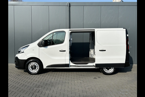 Renault Trafic 2.0 dCi 120 PK / L1H1 / 1e EIG. / 80.067 KM !! / 2x SCHUIFDEUR / TREKHAAK / AIRCO / CRUISE / NAVI
